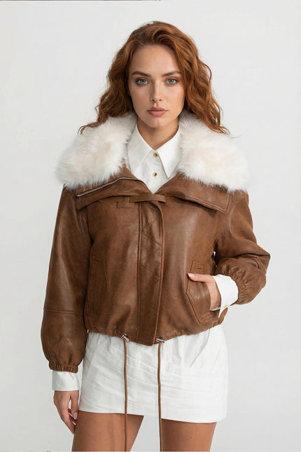Joséphine - Elegant Cropped Suede Jacket with Faux Fur Collar