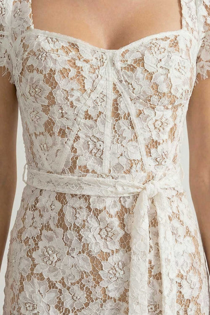 Théa - Delicate Lace Dress with Short Sleeves and Waist Belt